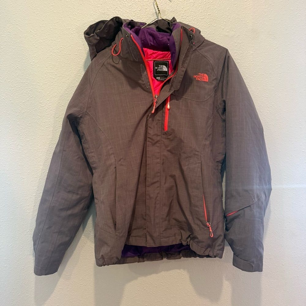 The North Face Women's Ski Jacket - Charcoal and pink/Violet M
